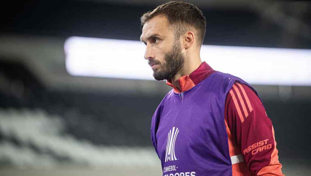 Mensajes de River para Pezzella tras su&nbsp;lesión