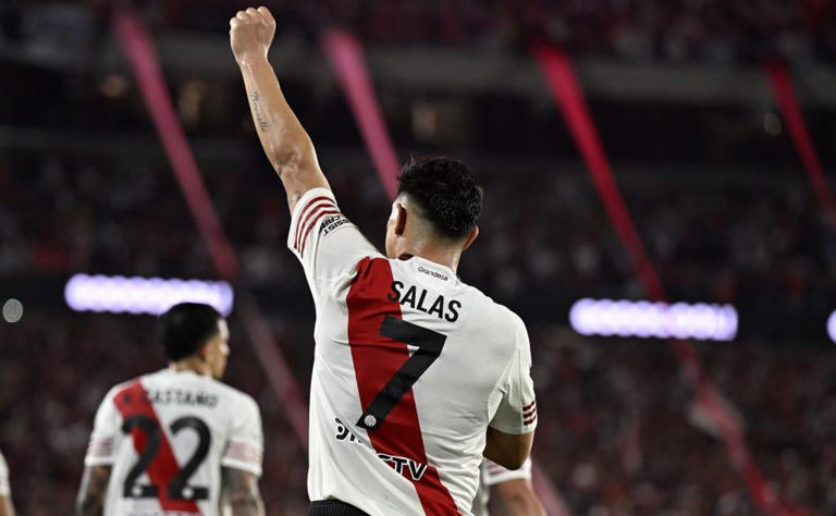 Maxi Salas habló sobre el cruce con Racing y se dirigió a Marcos&nbsp;Rojo