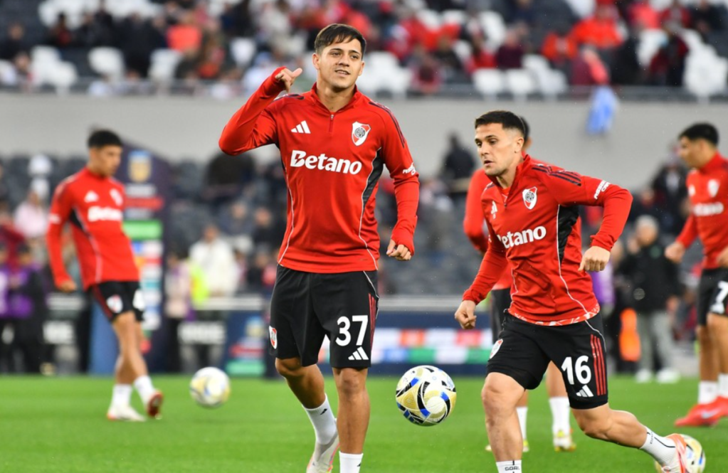 Juveniles en River: dos pibes de la Reserva suben al equipo para enfrentar a&nbsp;Vélez