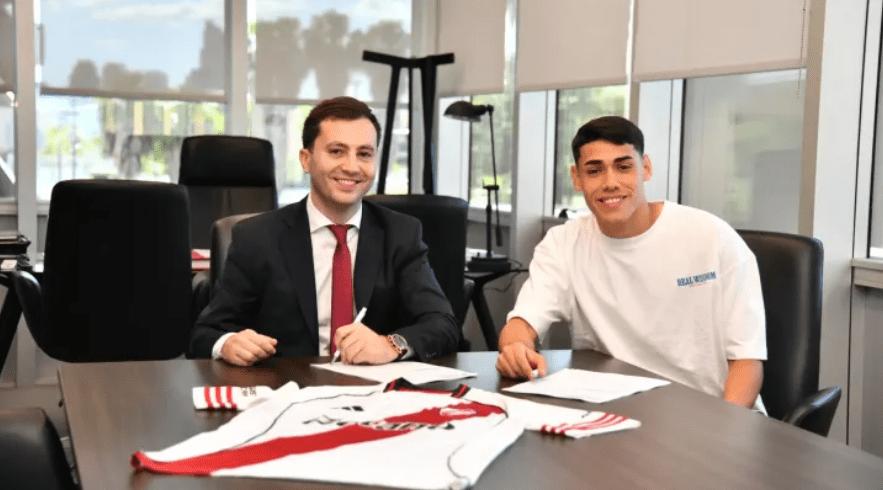 River blindó a Lencina: nuevo contrato hasta 2029 y cláusula&nbsp;récord