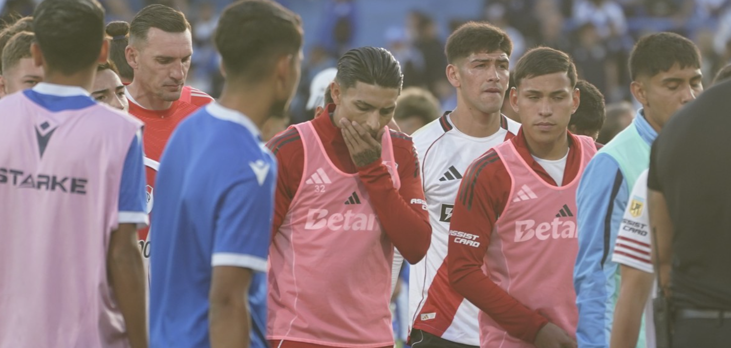 River dejó una imagen pálida: empate sin goles ante Vélez y preocupación rumbo a los playoffs