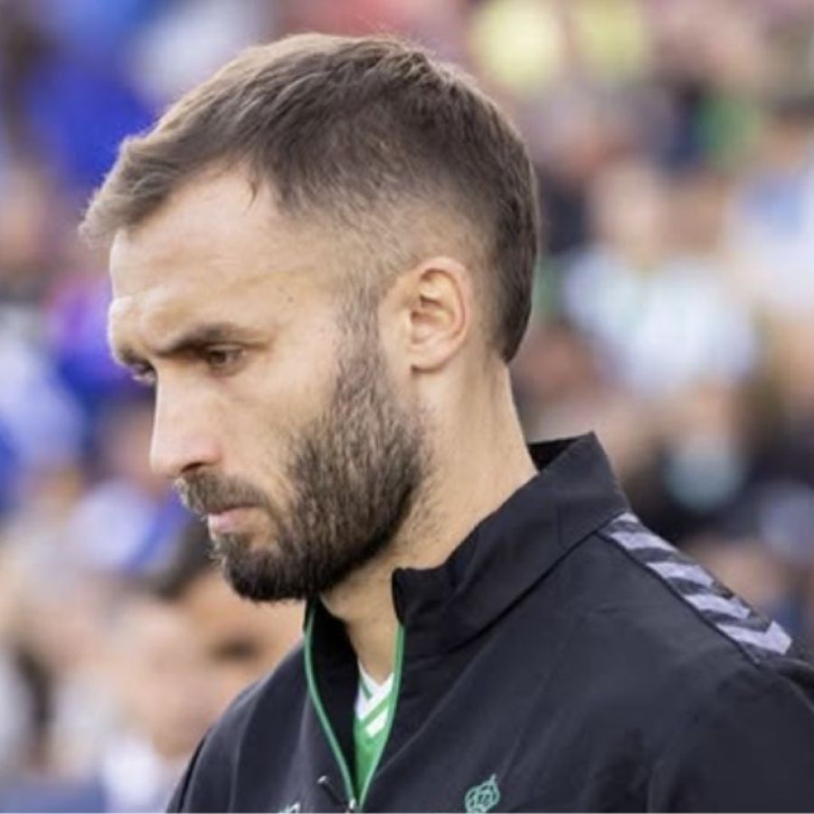 Pezzella, otra baja en River para el&nbsp;Superclásico